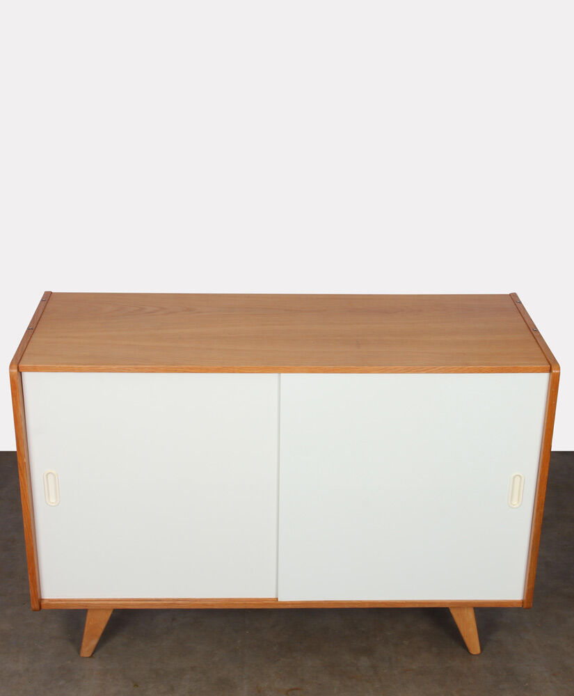 Commode à portes blanches par Jiri Jiroutek, modèle U-452, 1960
