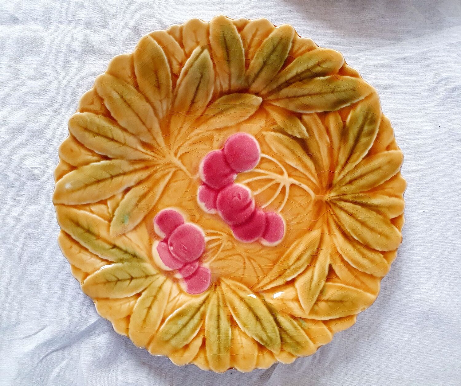 5 dessert plates in Sarreguemine slip