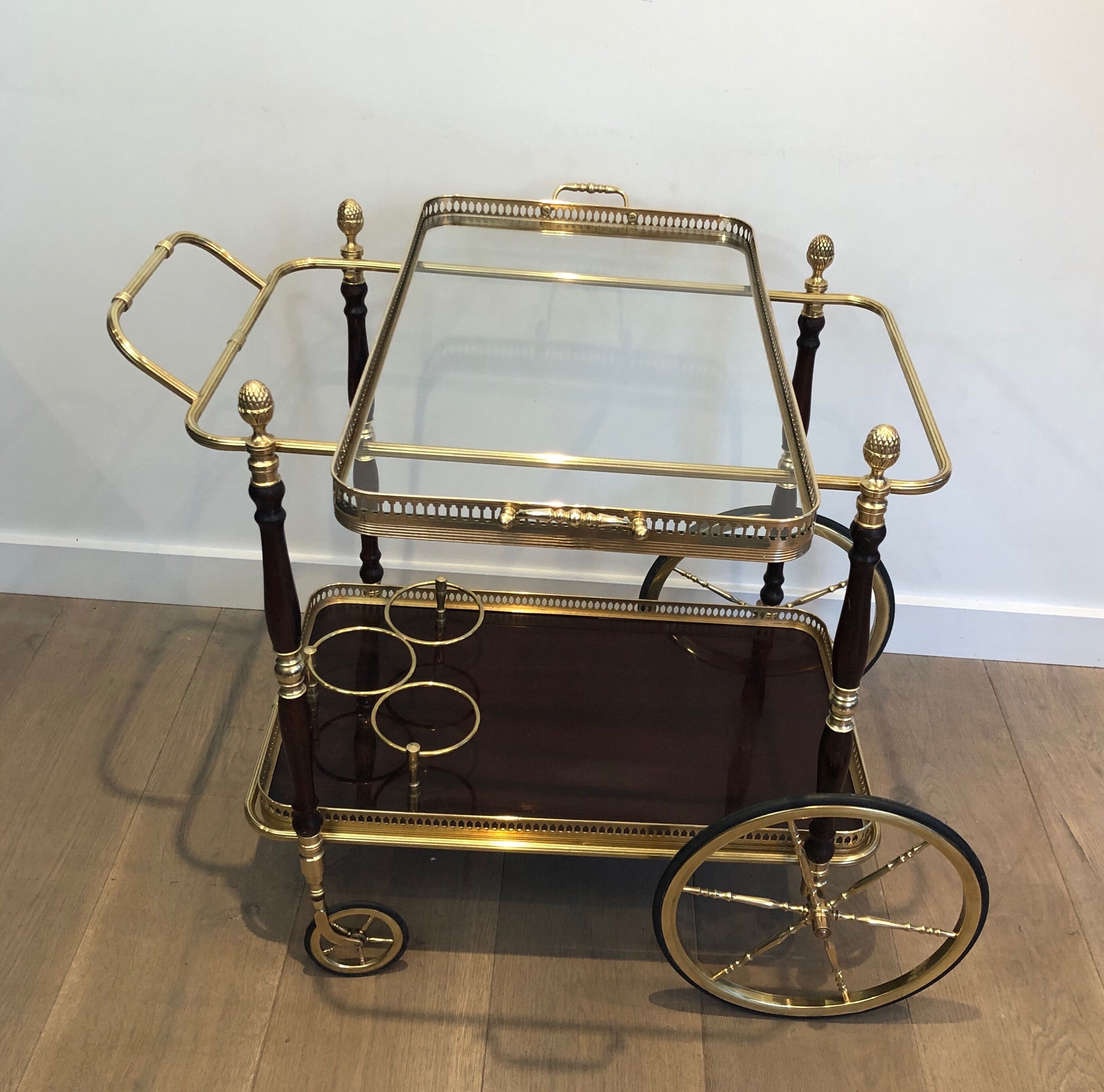Rolling table in brass and mahogany with removable trays