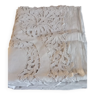 Drap ancien broderie Richelieu et monogrammes