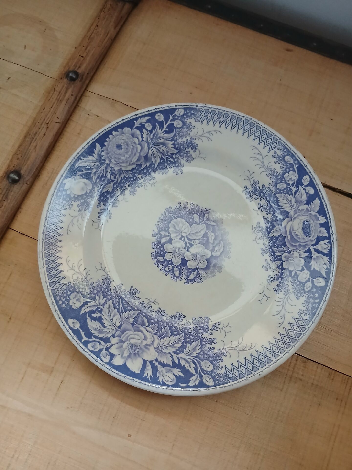 3 antique flat plates in ironstone