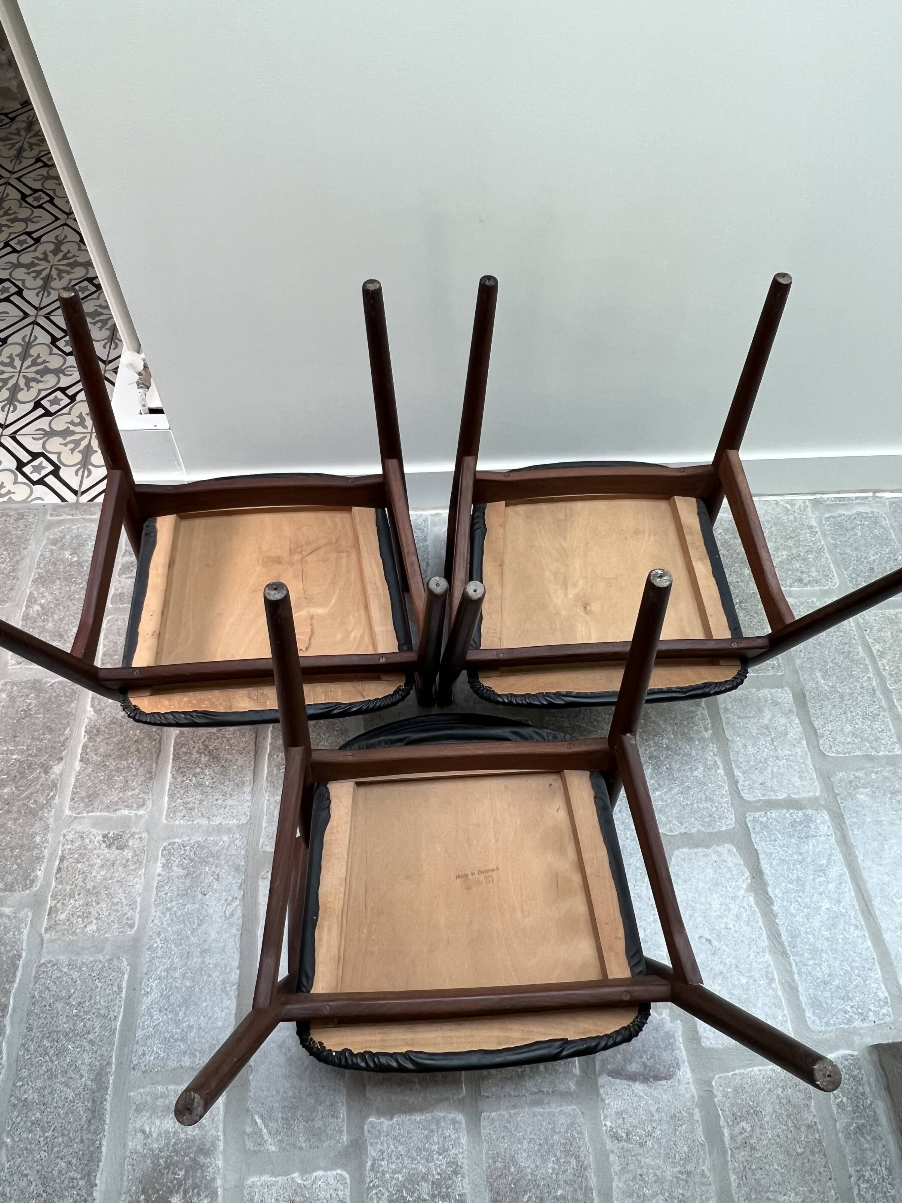 Set of 3 armchairs 213 Th. Harlev