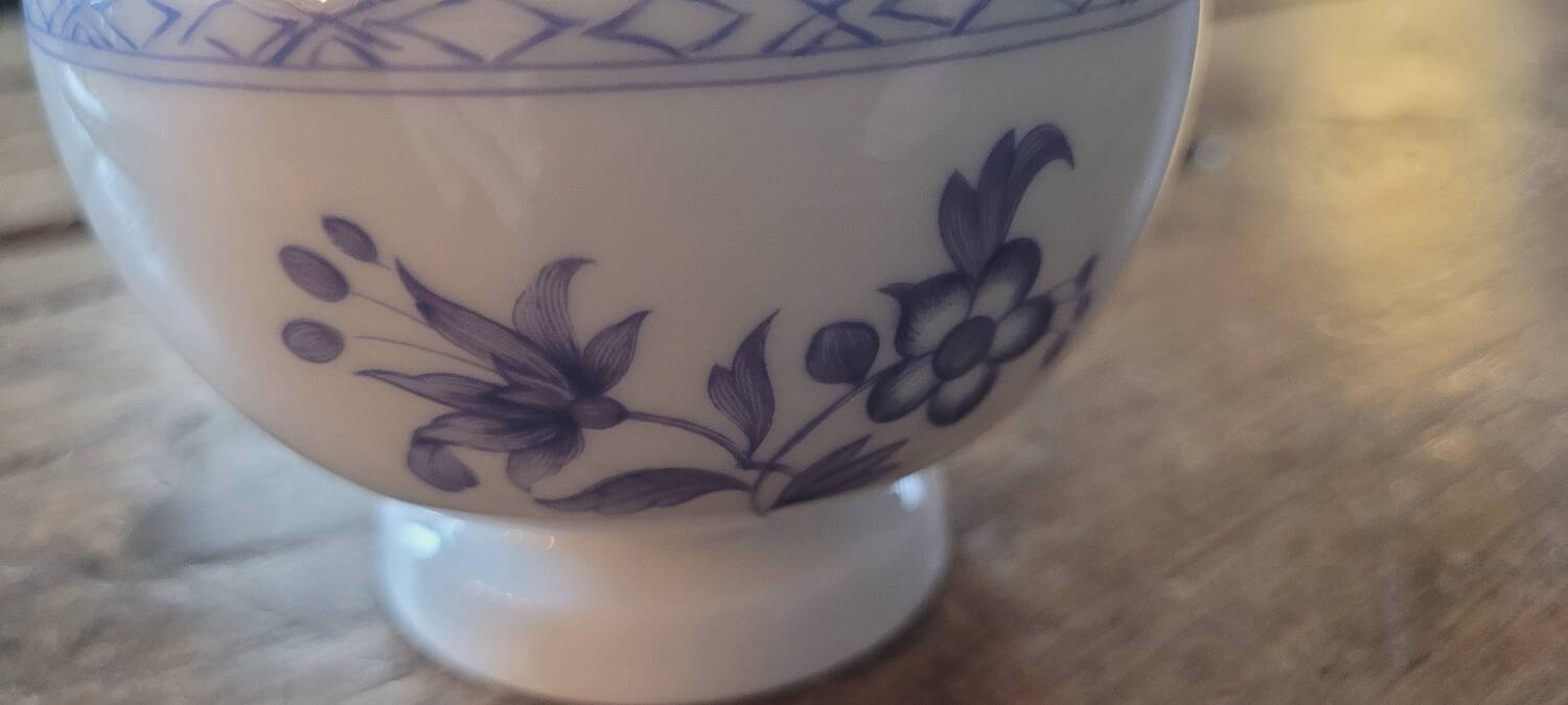 Paris Porcelain mustard pot