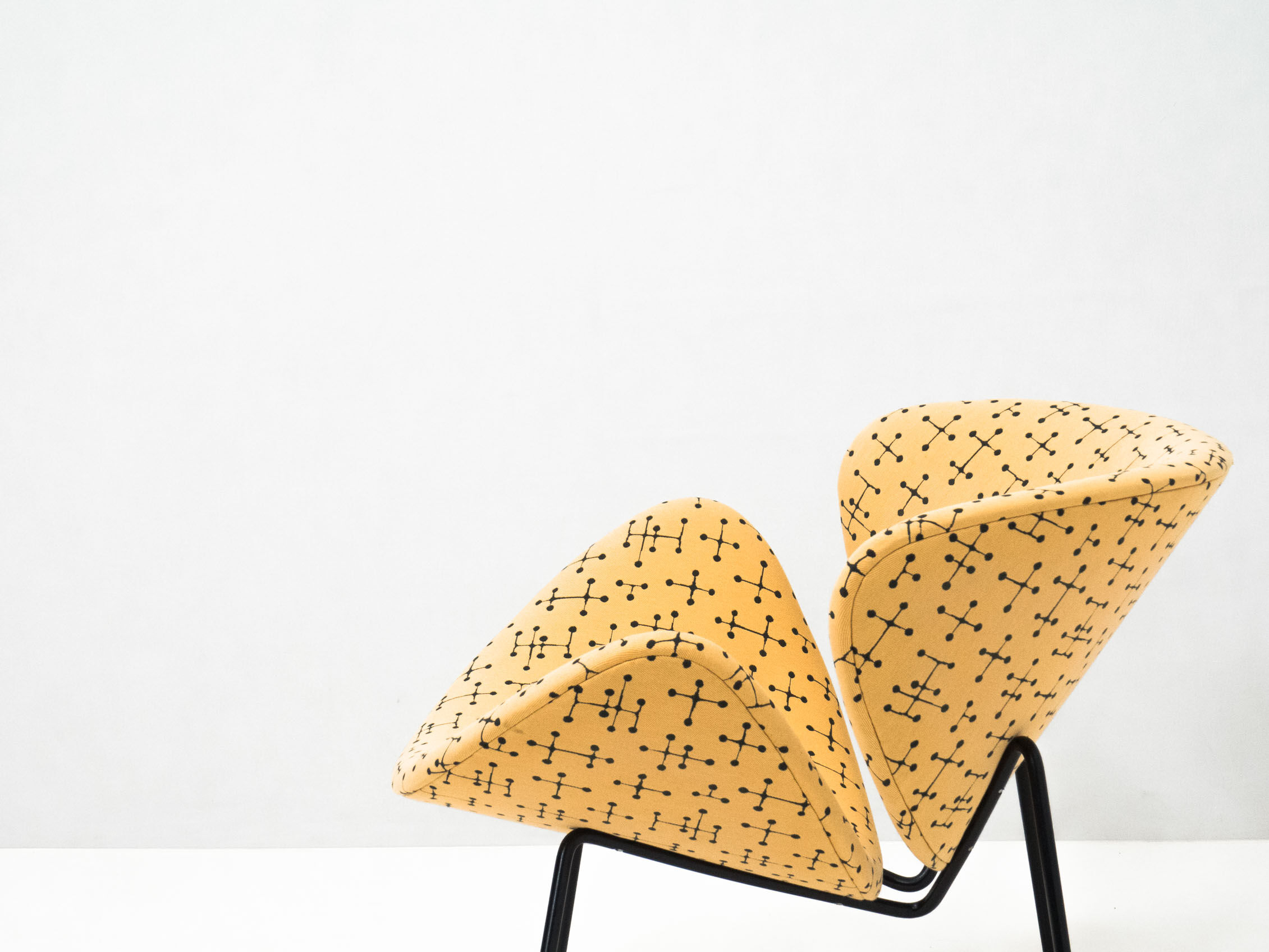 Fauteuil 'Small Dot Pattern' Orange Slice par Pierre Paulin édition Artifort