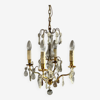 Classic chandelier in gold metal with 4 arms of light and pendants