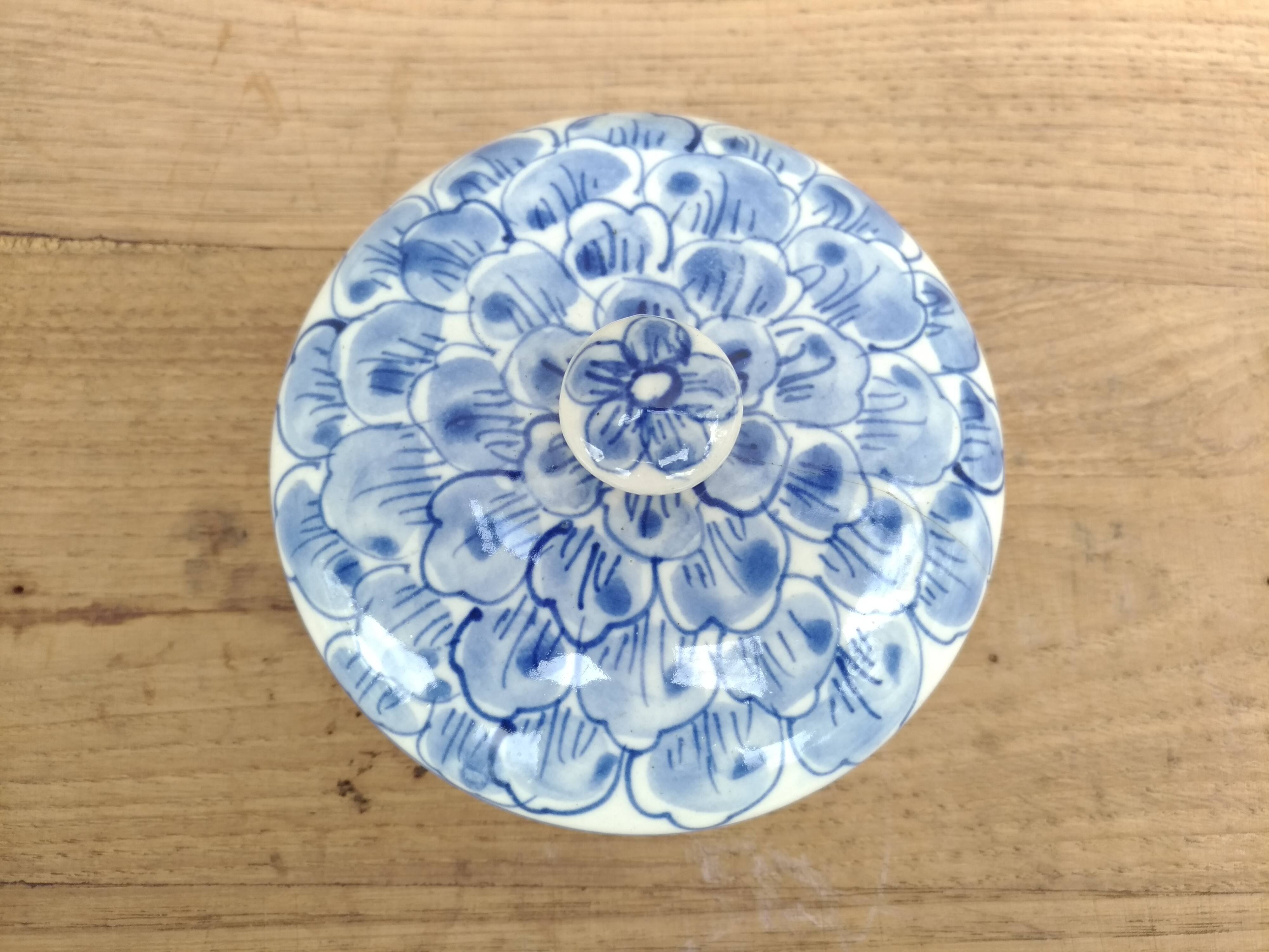 Porcelain candy