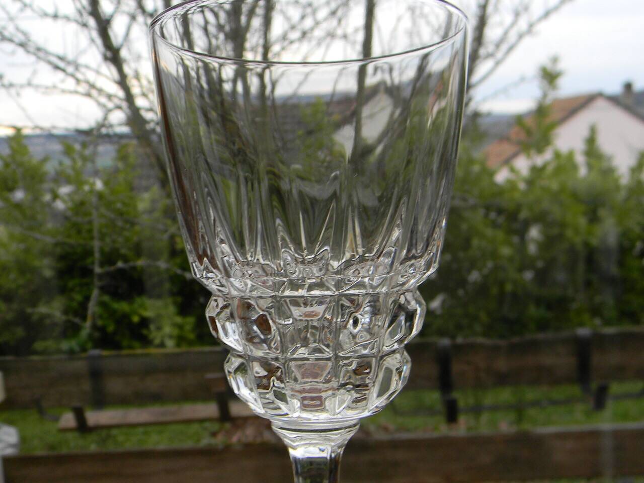 Set of 6 crystal water glasses from ARQUES. Pompadour model.