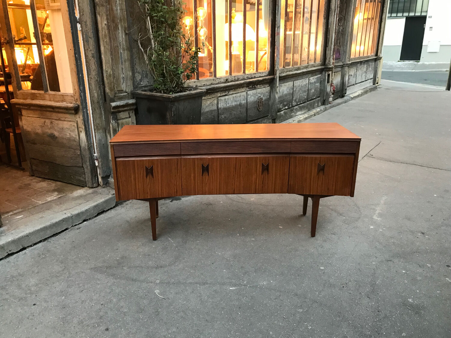 Curved teak enfilade from the 1960s in London.