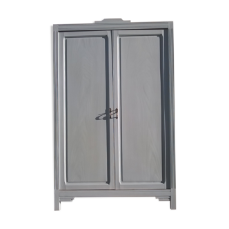 Grande armoire parisienne