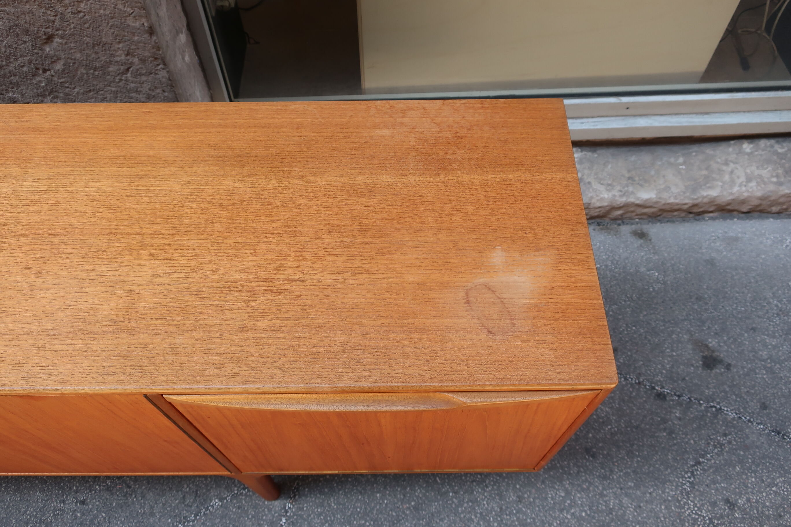 Enfilade Mcintosh teak of the 1960s