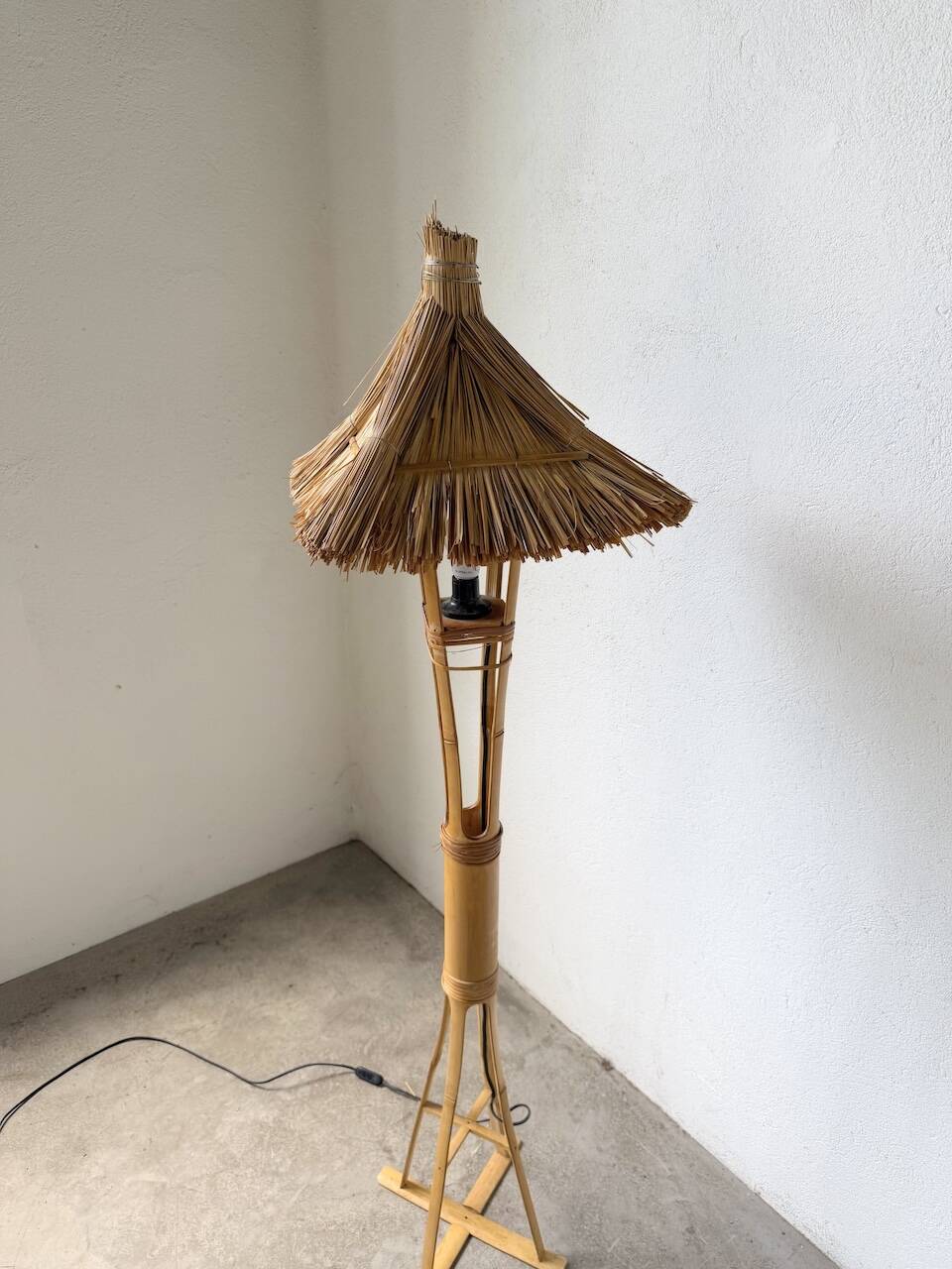 Bamboo and straw floor lamp 1980