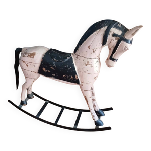 Cheval à bascule ancien