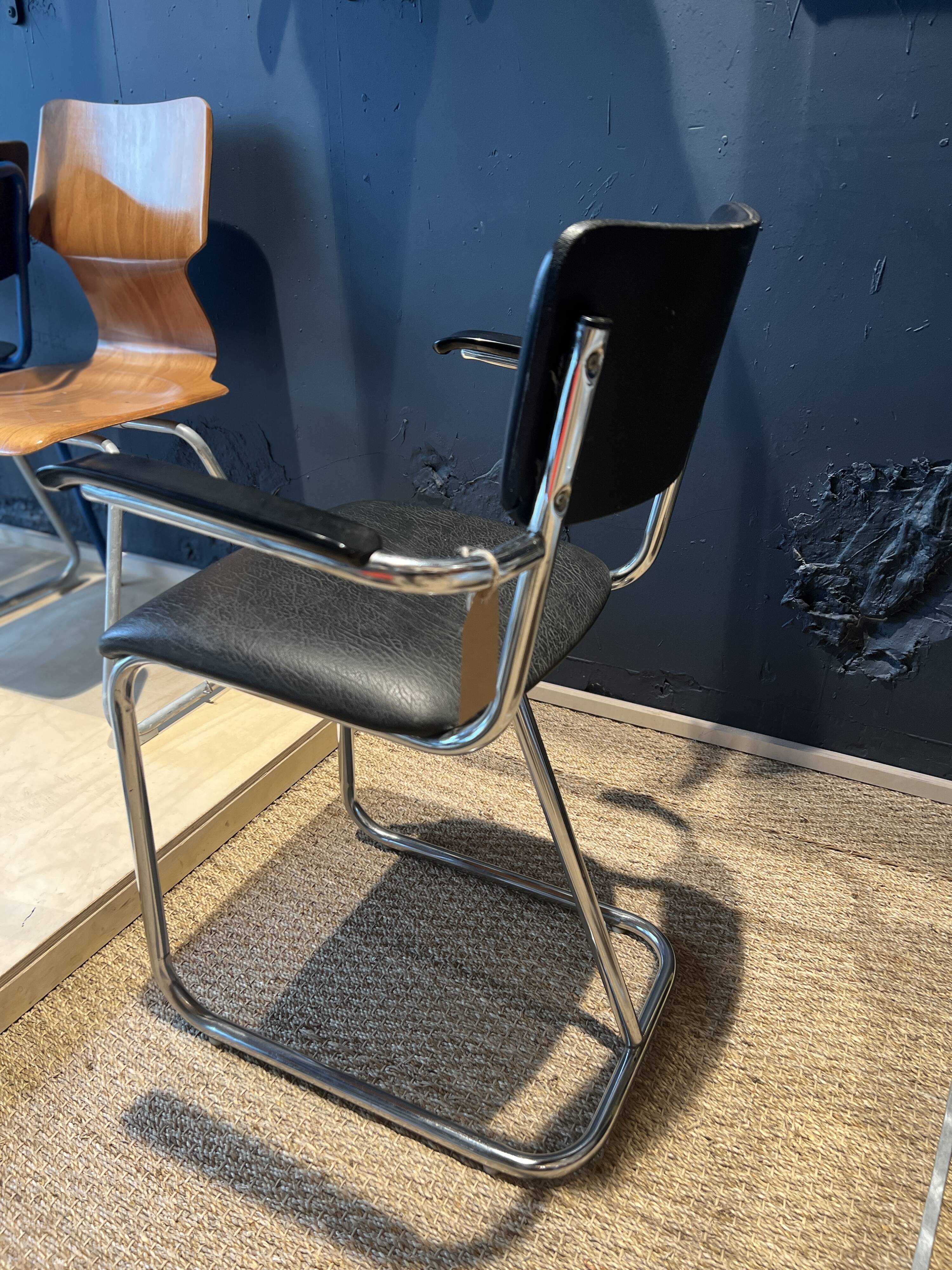 Armchair Gispen model 107 years 60