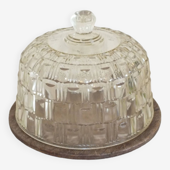 Butter or cheese bell in molded glass and wooden tray