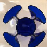Vase bleu modèle "mouchoir" vintage