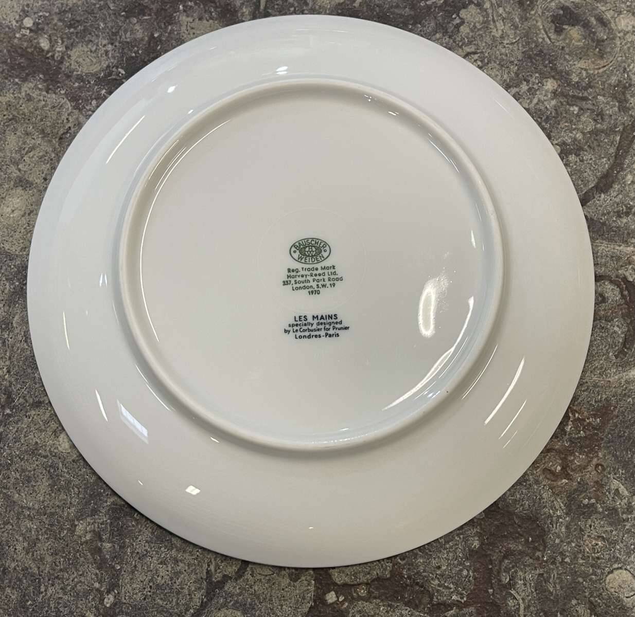 18-piece dinner service by Le Corbusier designed for Prunier restaurants