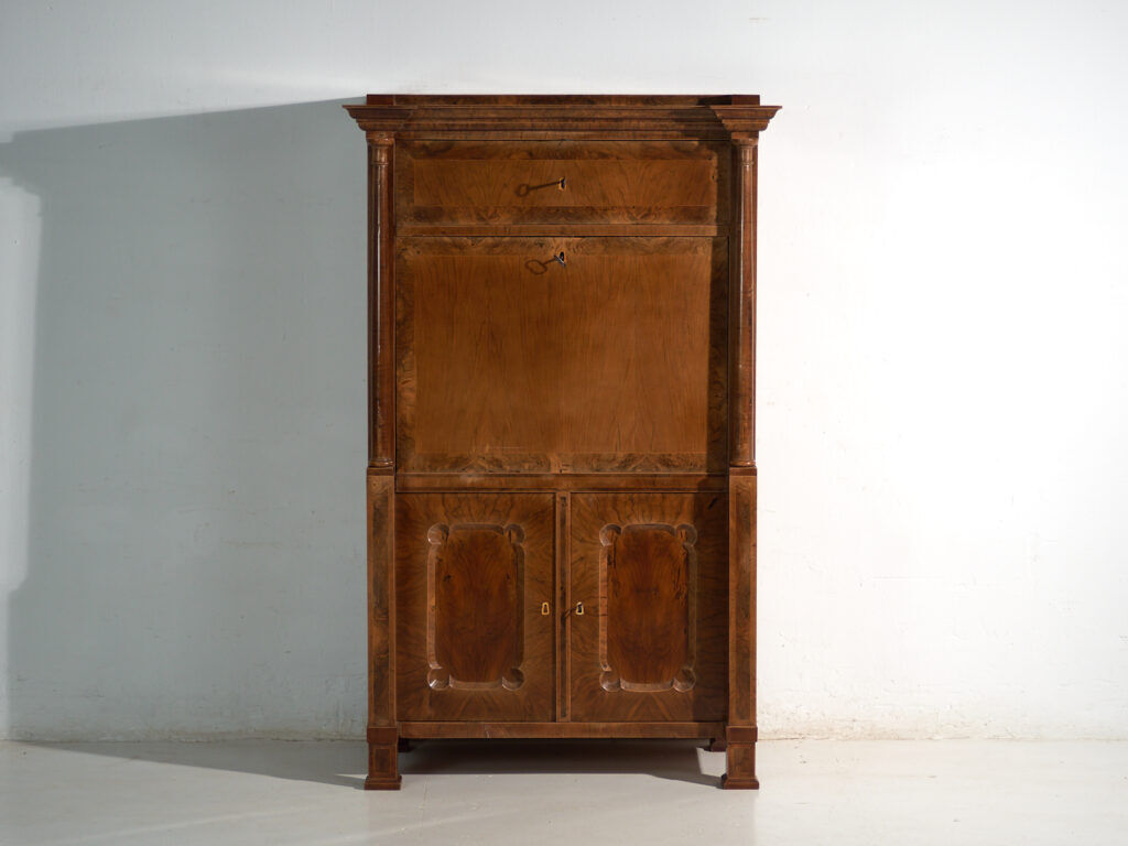 Antique Biedermeier walnut secretary – Austria, circa 1840