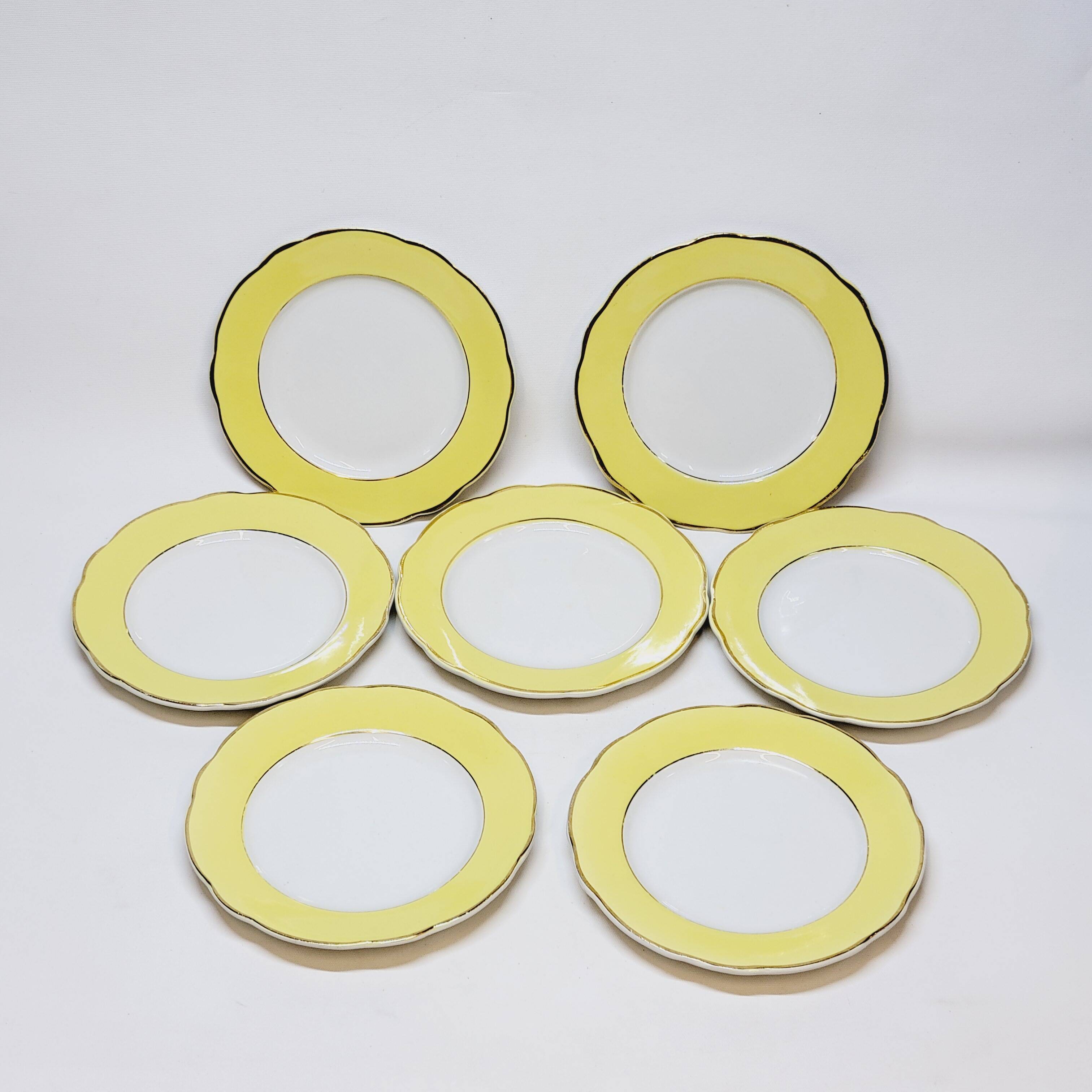 7 Vintage KG Lunéville Plates Jonquille Model Diameter 19.5 Cm