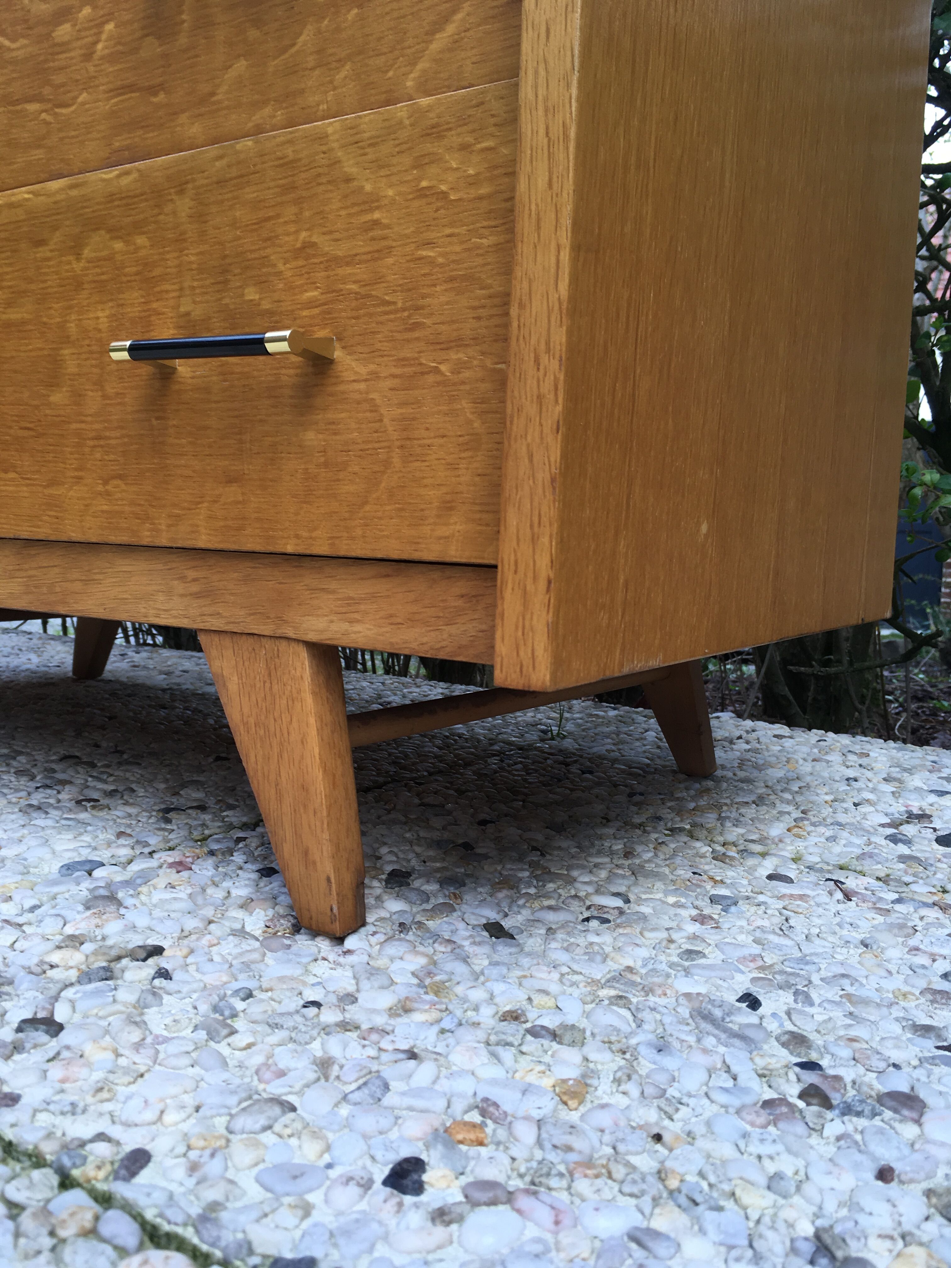 Commode vintage pieds compas