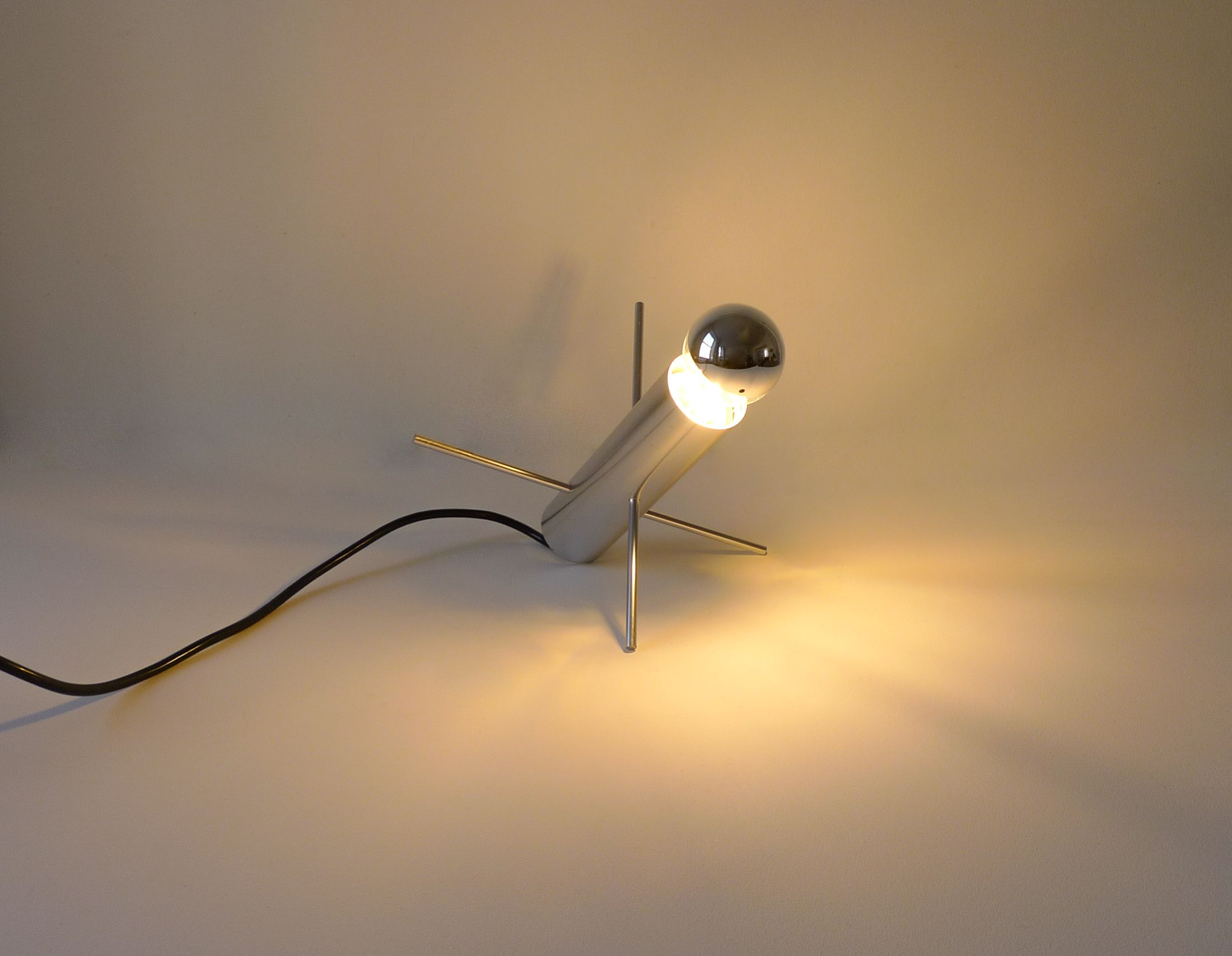 Lampe de table "Krekel" moderniste du milieu du siècle par Otto Wasch pour Raak Amsterdam c.1960