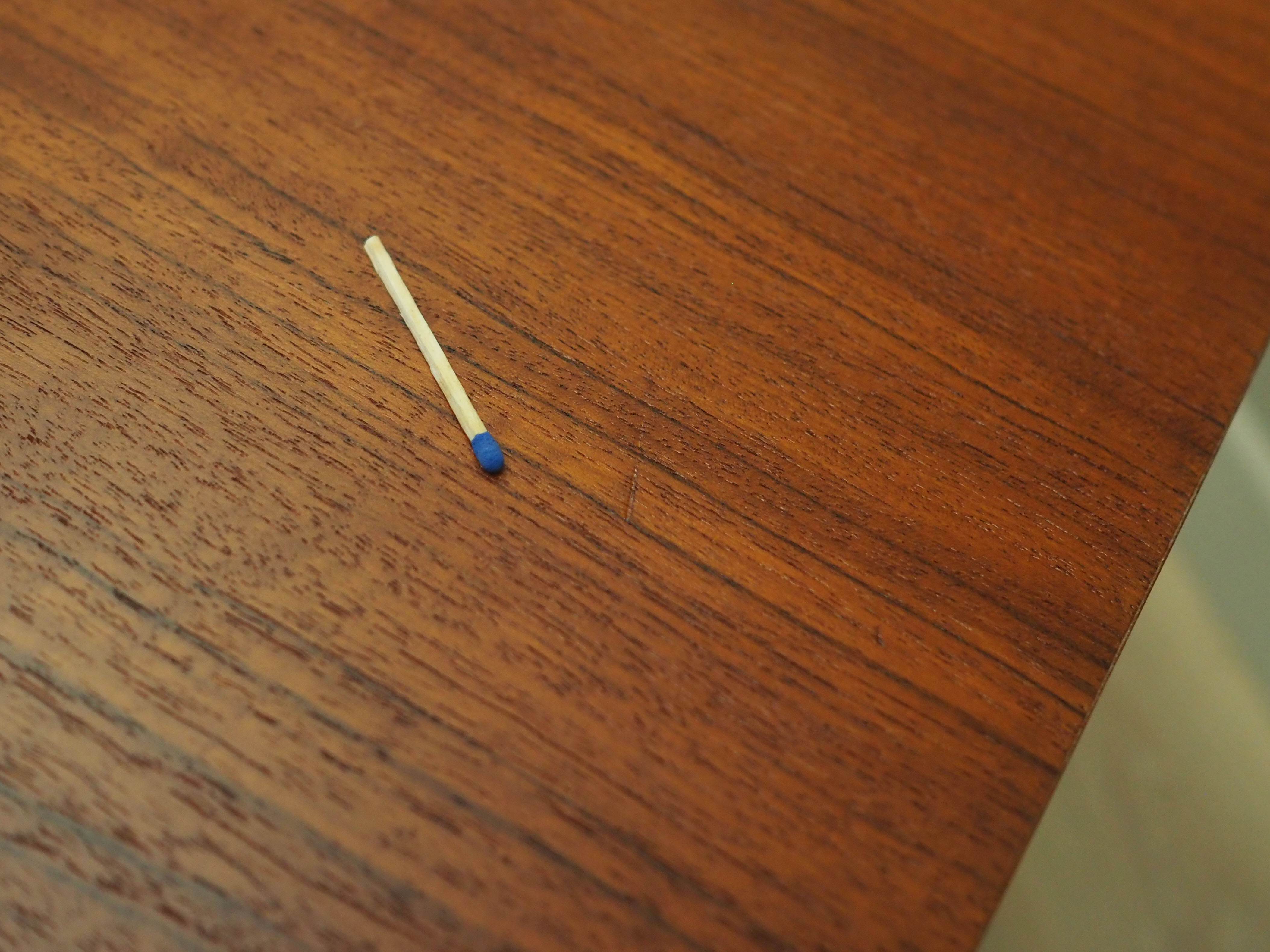 Panneau bas en teck, design danois, années 1970, production: Danemark