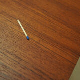 Panneau bas en teck, design danois, années 1970, production: Danemark