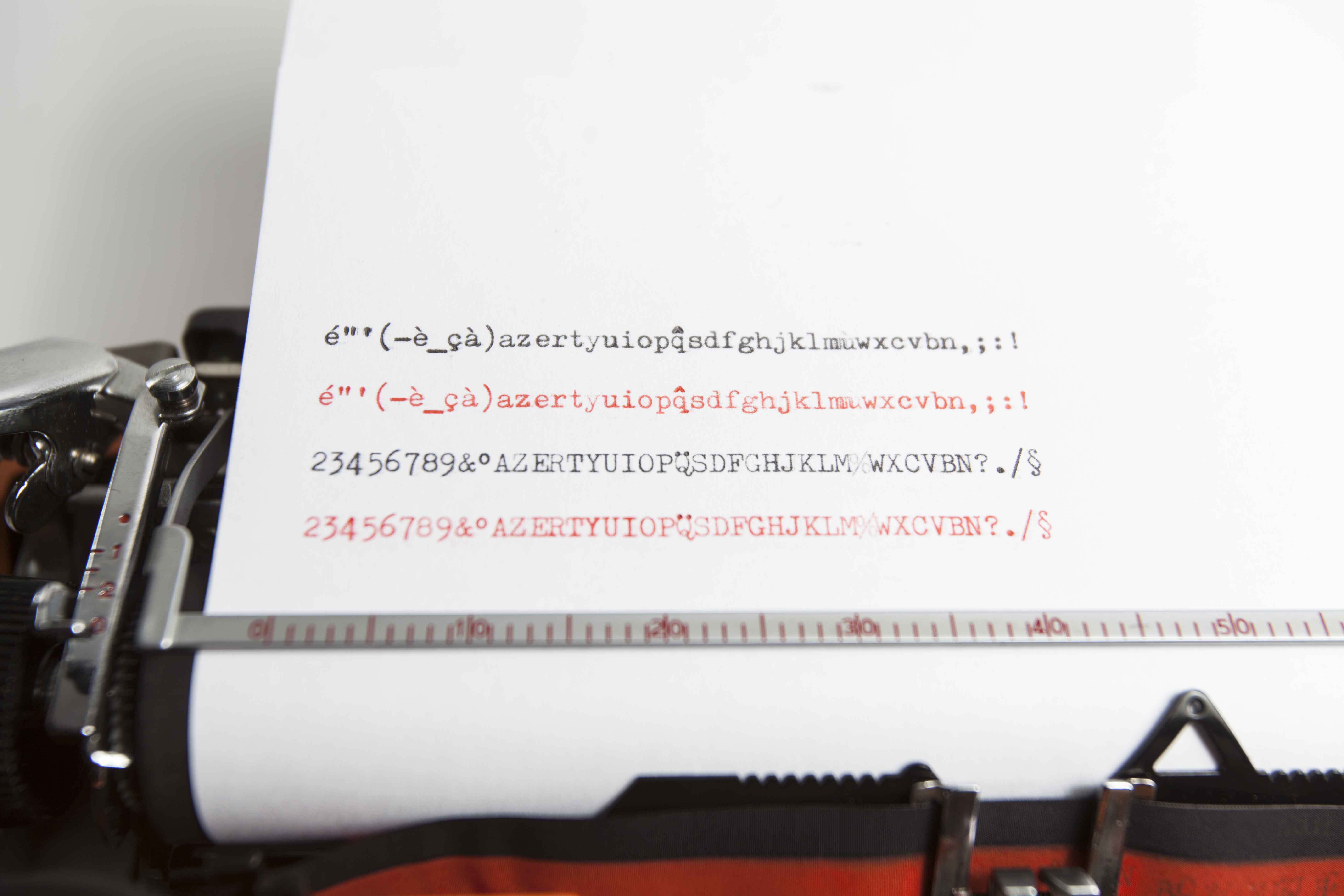 Silver Reed Sr 180 revised Luxury Typewriter and New Ribbon