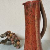 Free-form sandstone pitcher