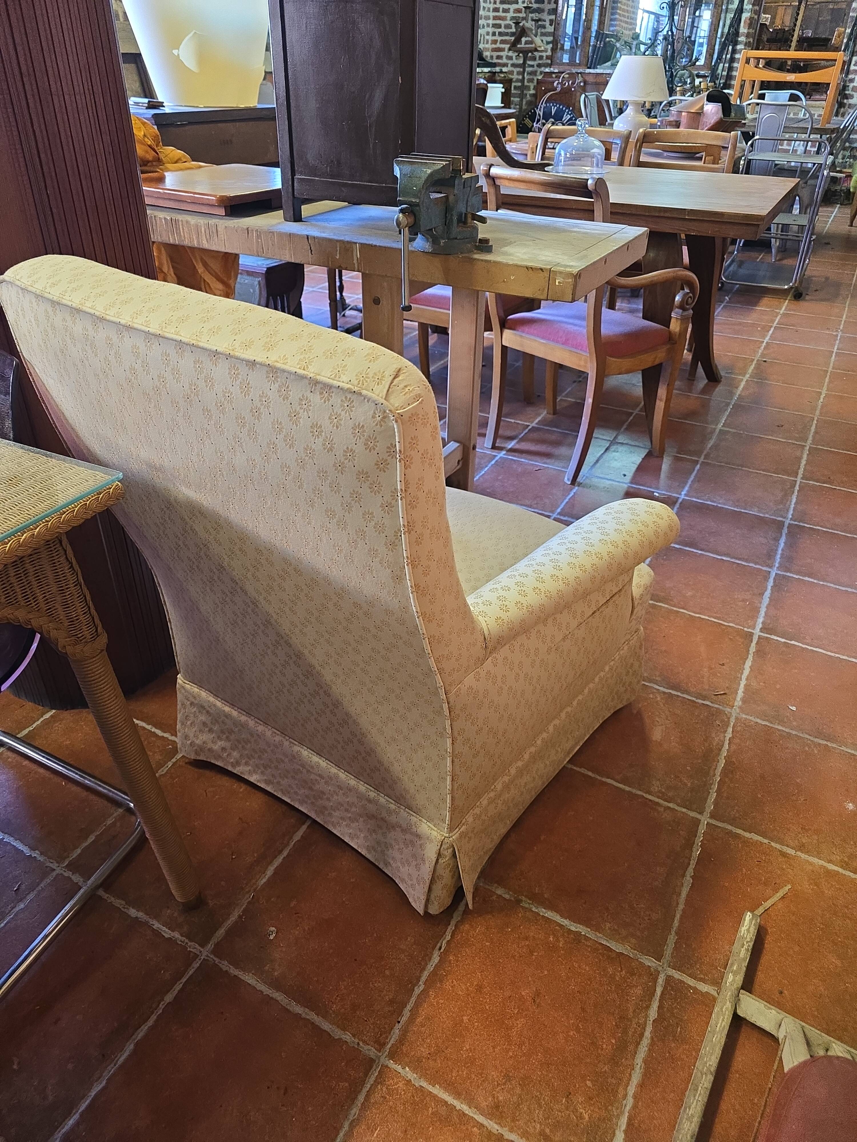 Paire de fauteuils crapaud