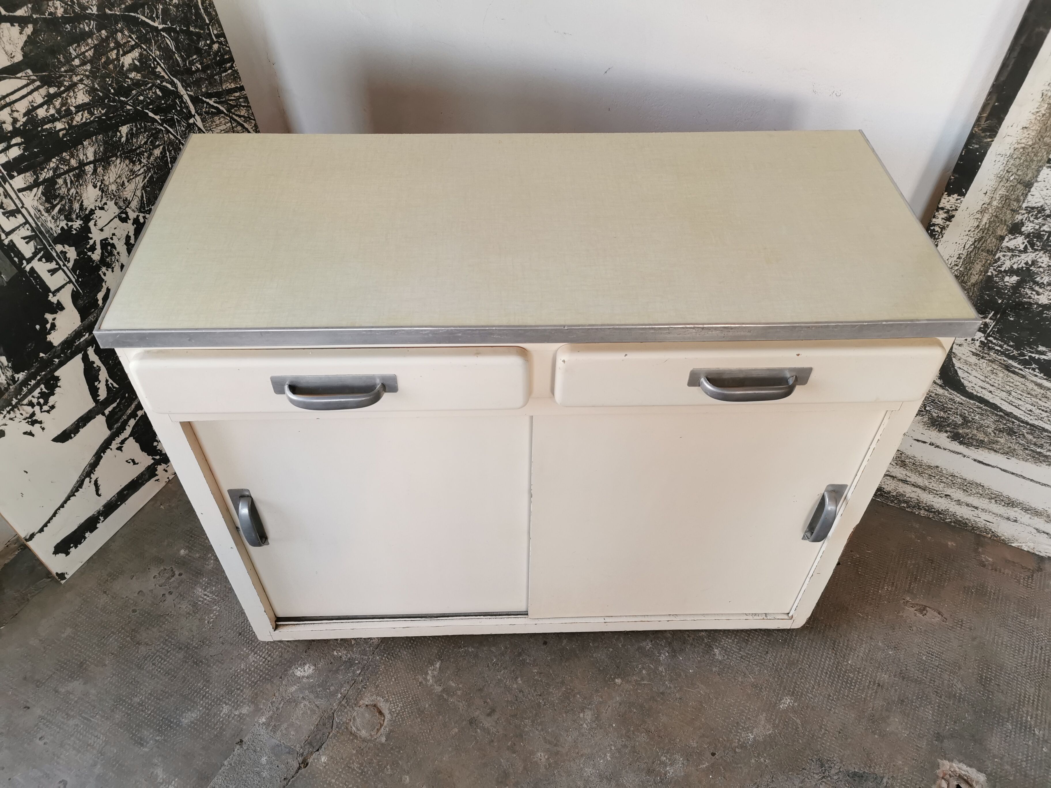 Buffet de cuisine 1950 vintage