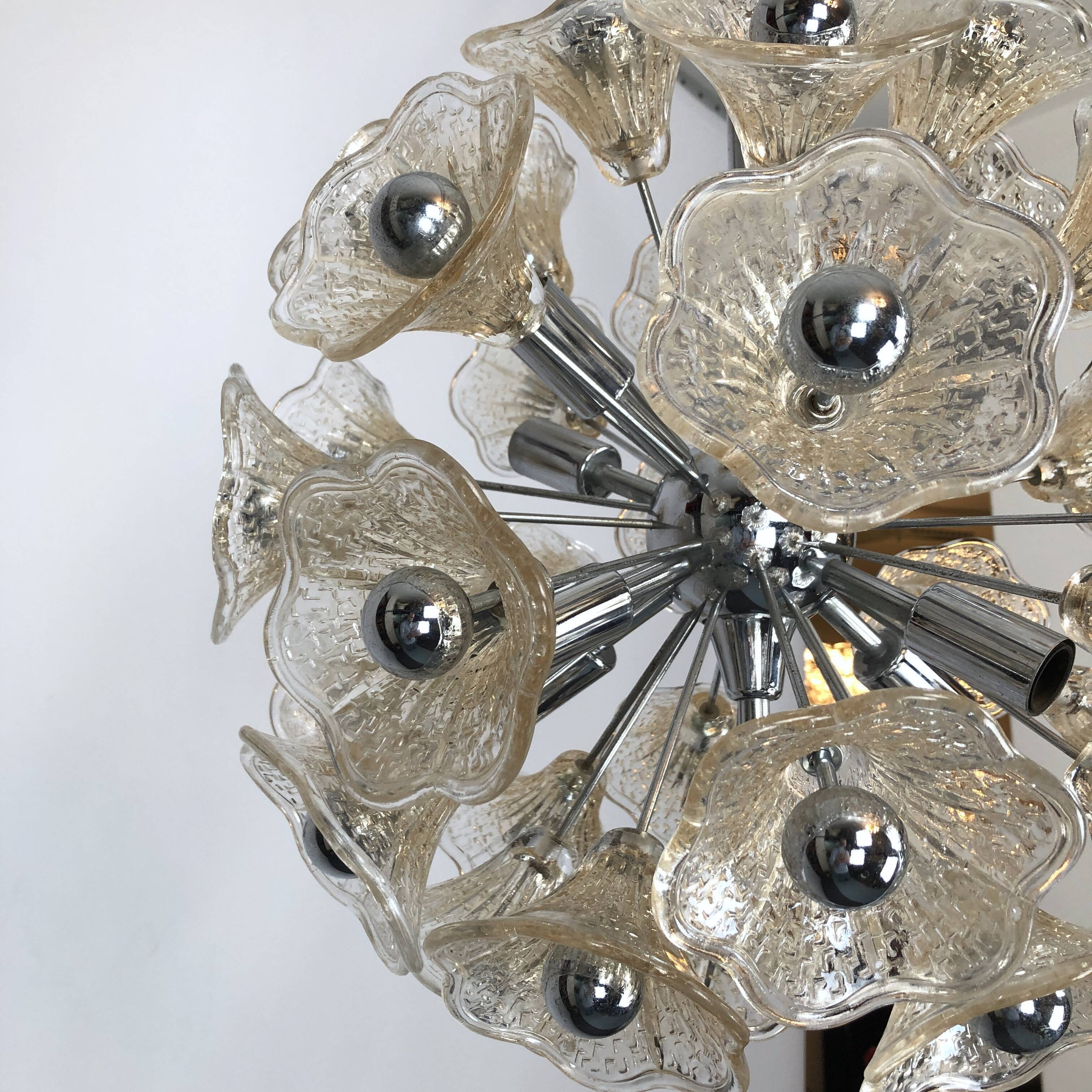Venini, vintage 35 glass flowers sputnik from 70s