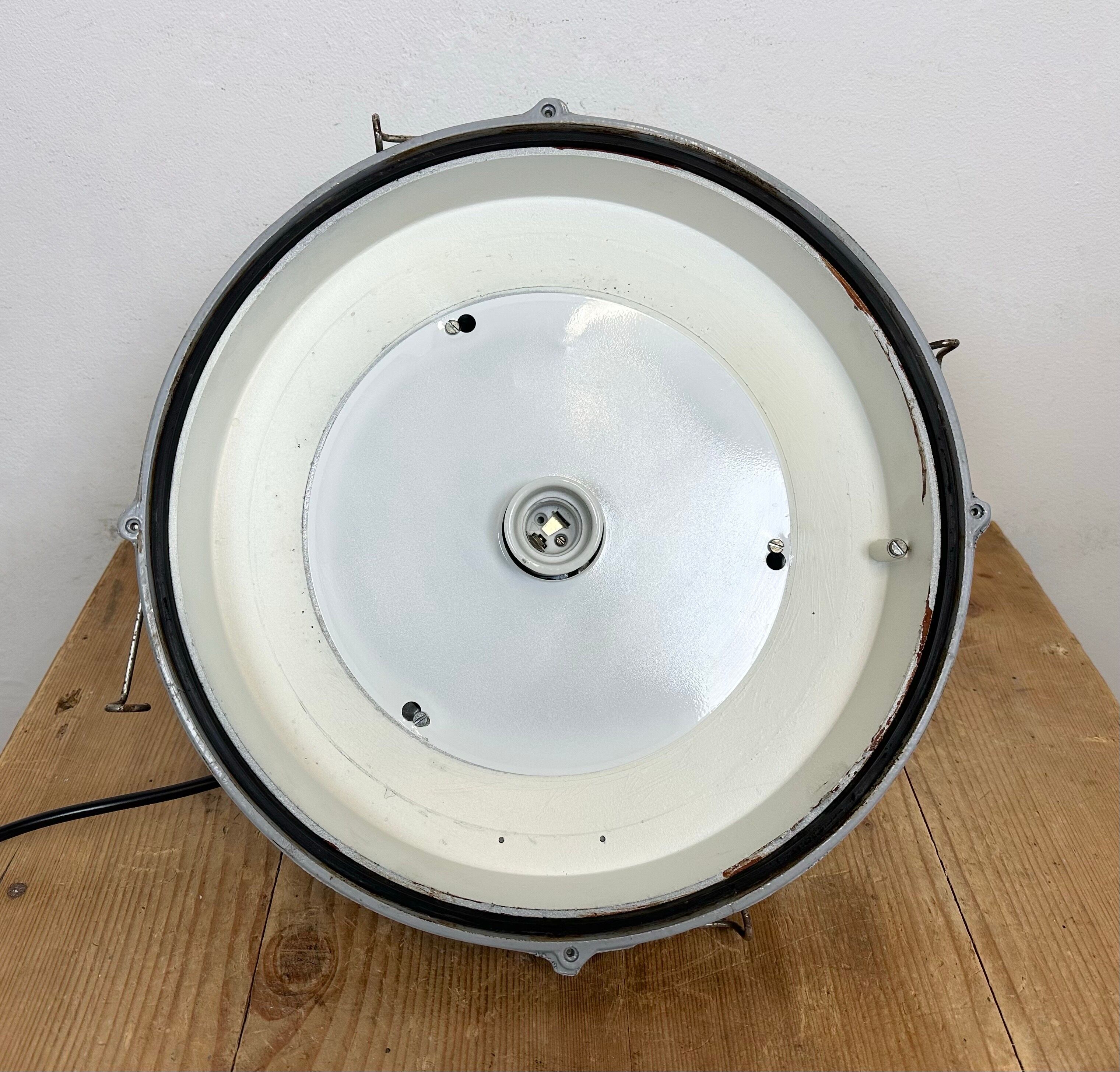 Grey Industrial Cast Aluminium Pendant Lamp, 1980s