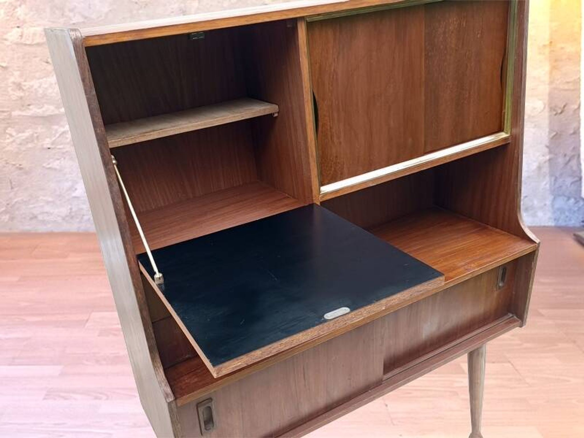 Buffet bar scandinave vintage années 60 teck