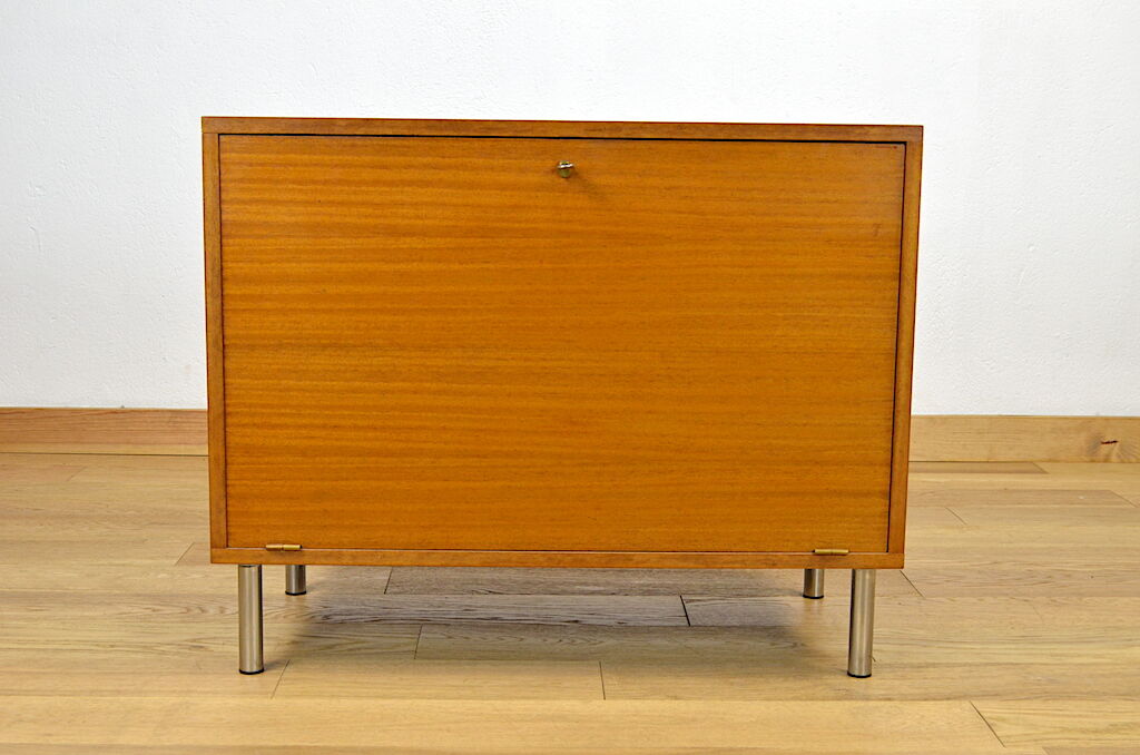 Meuble bas design scandinave vintage 1960