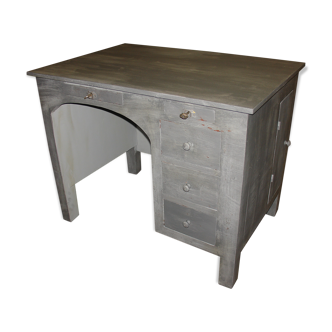 Bureau peint en gris patiné et vernis mat vers 1940