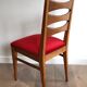 Suite de 6 chaises en chêne et assises de velours rouge