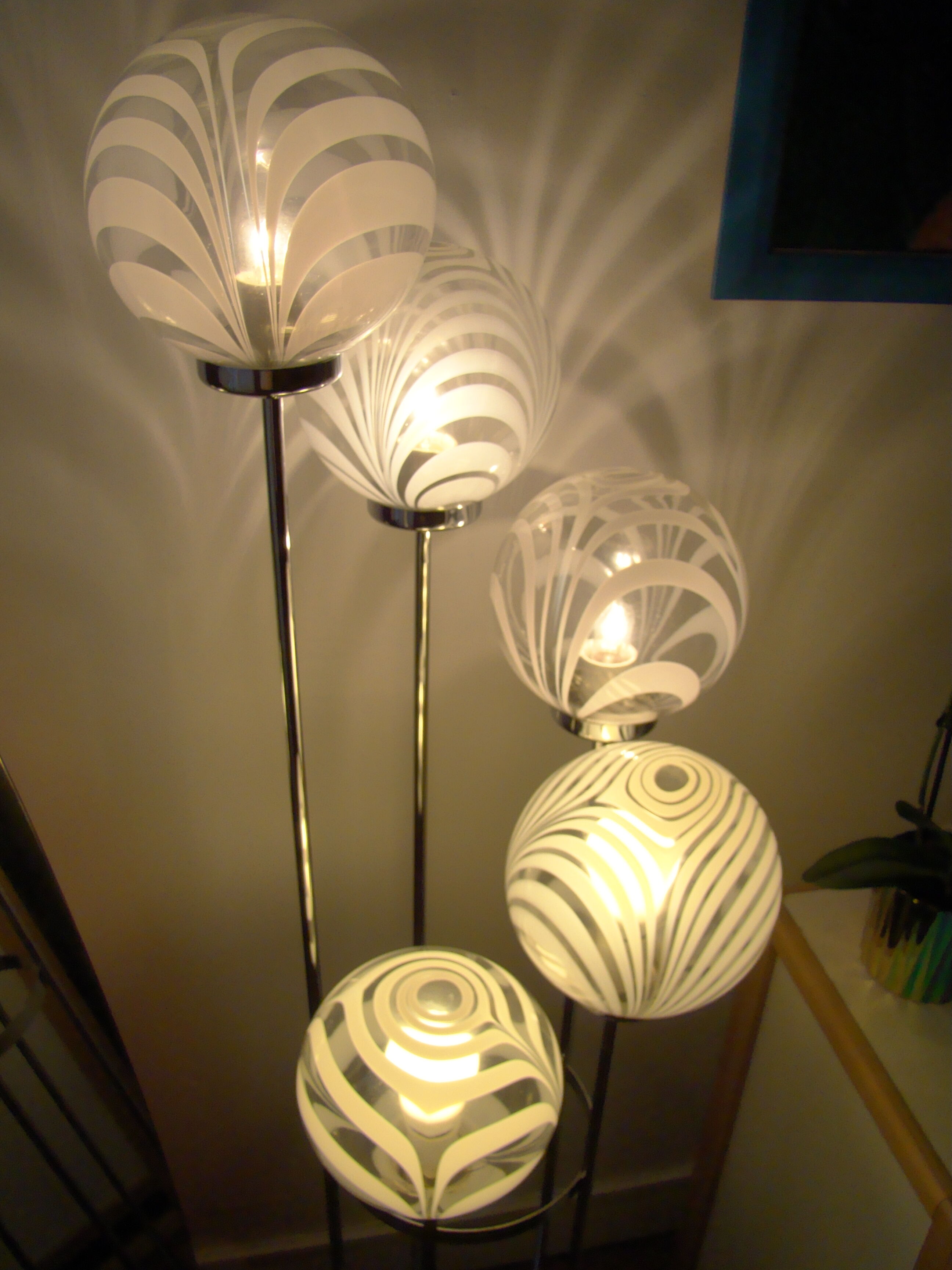 Lampadaire vintage 5 globes Mazzega en cascade