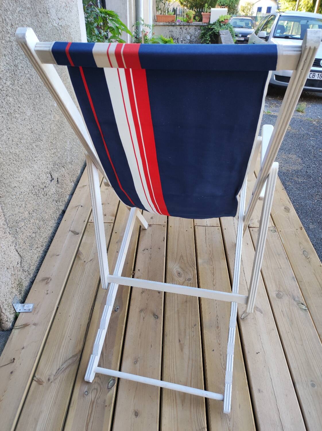 Vintage garden deck chair