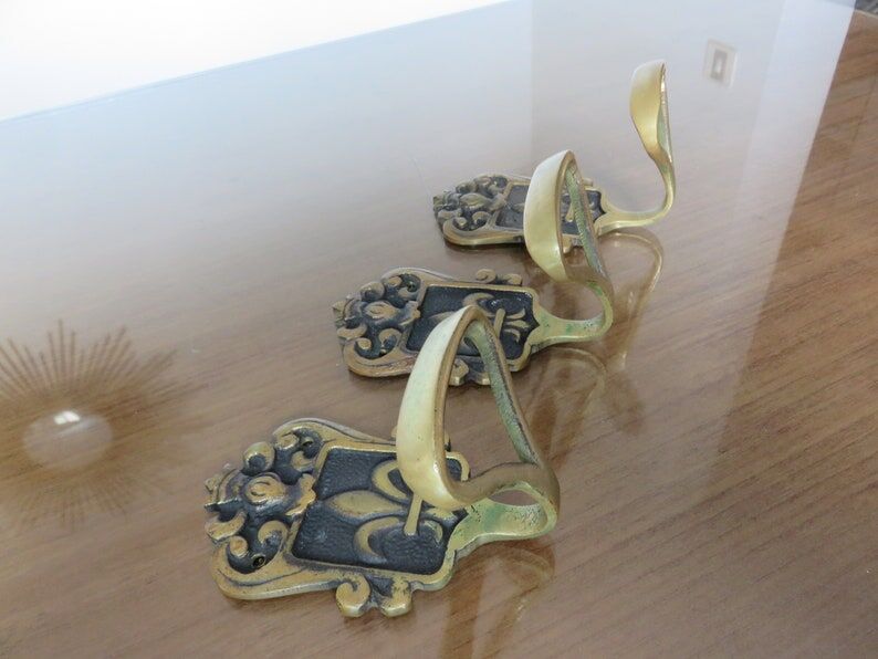 4 old wall hooks coat rack in bronze "fleur de lys" art deco years 20 30