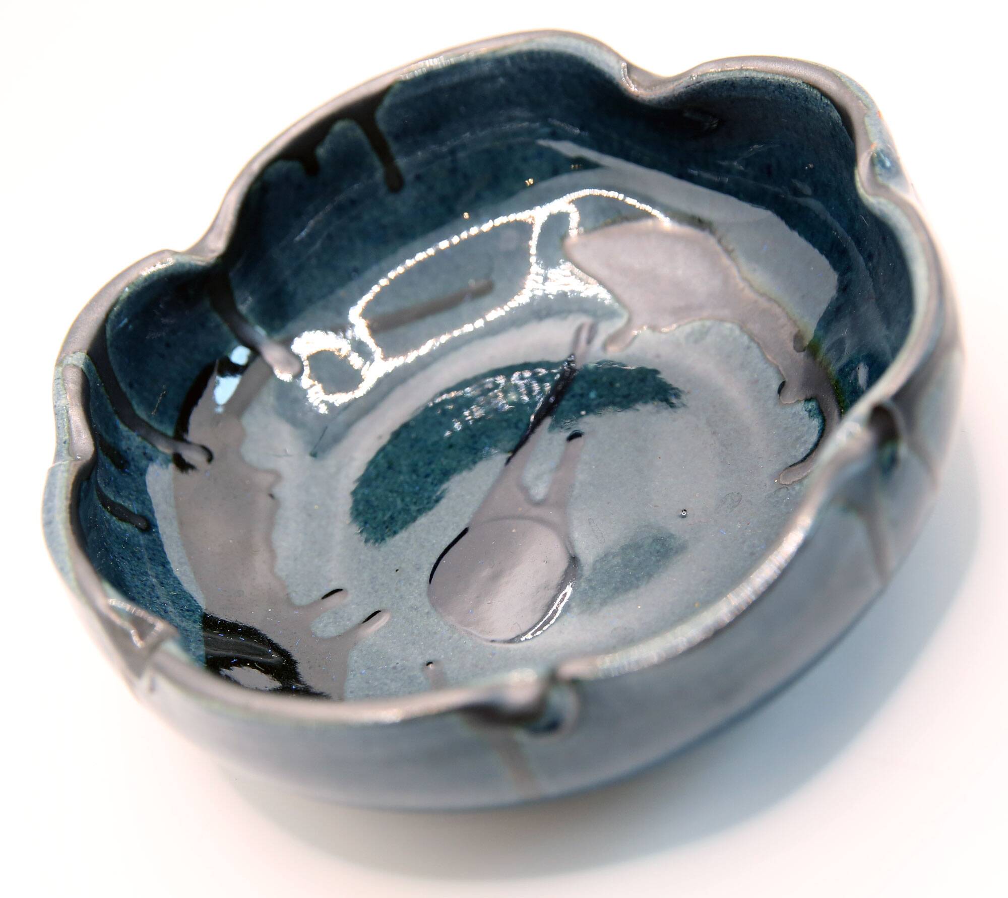 Spanish cup in midnight blue ceramic spotted with black by Ignacio Buxo