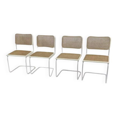 Suite de 4 chaises modèle Cesca b32 en blanc par Marcel Breuer