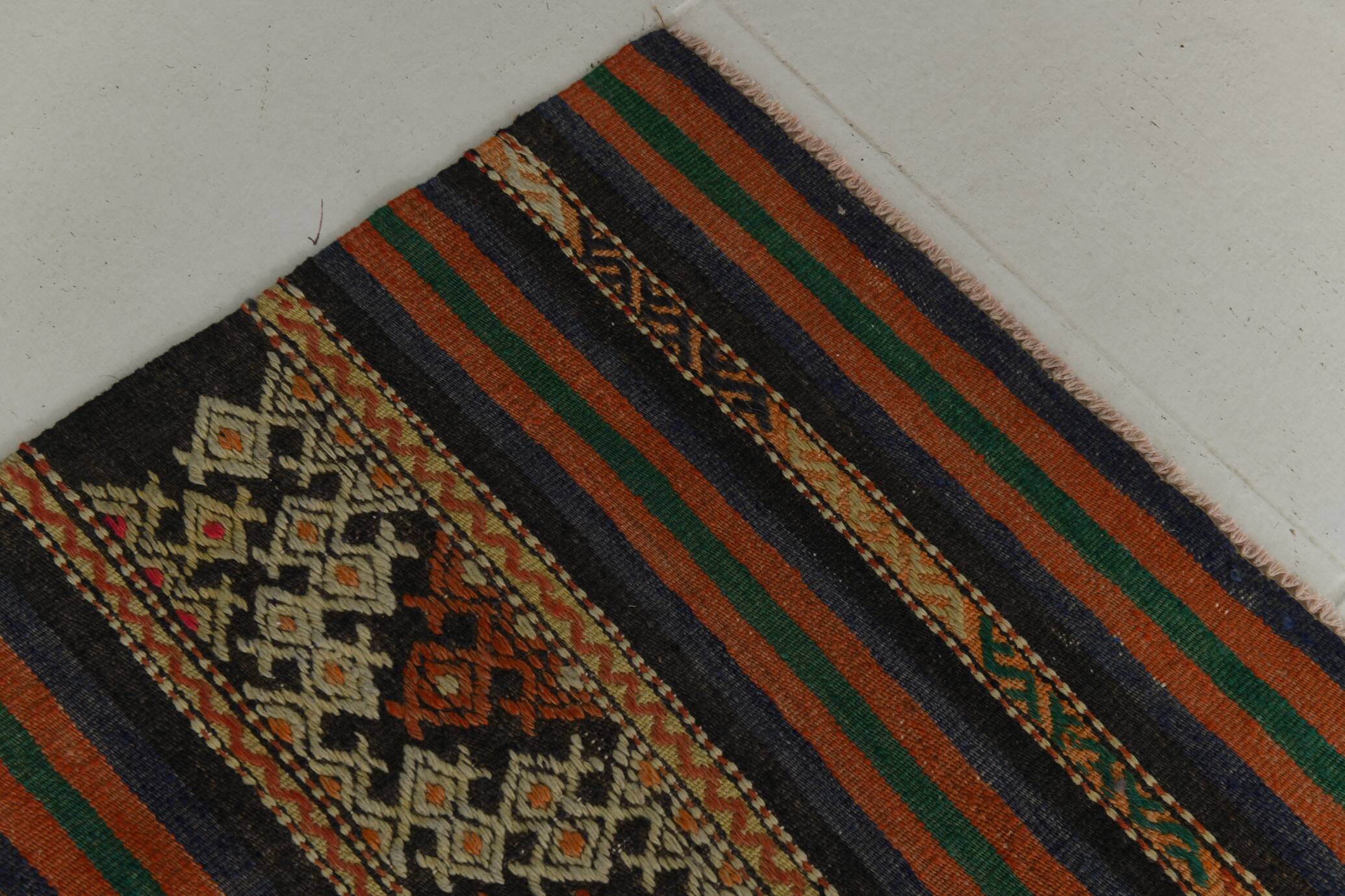 5x10 Vintage Kilim Rug, 170x293Cm
