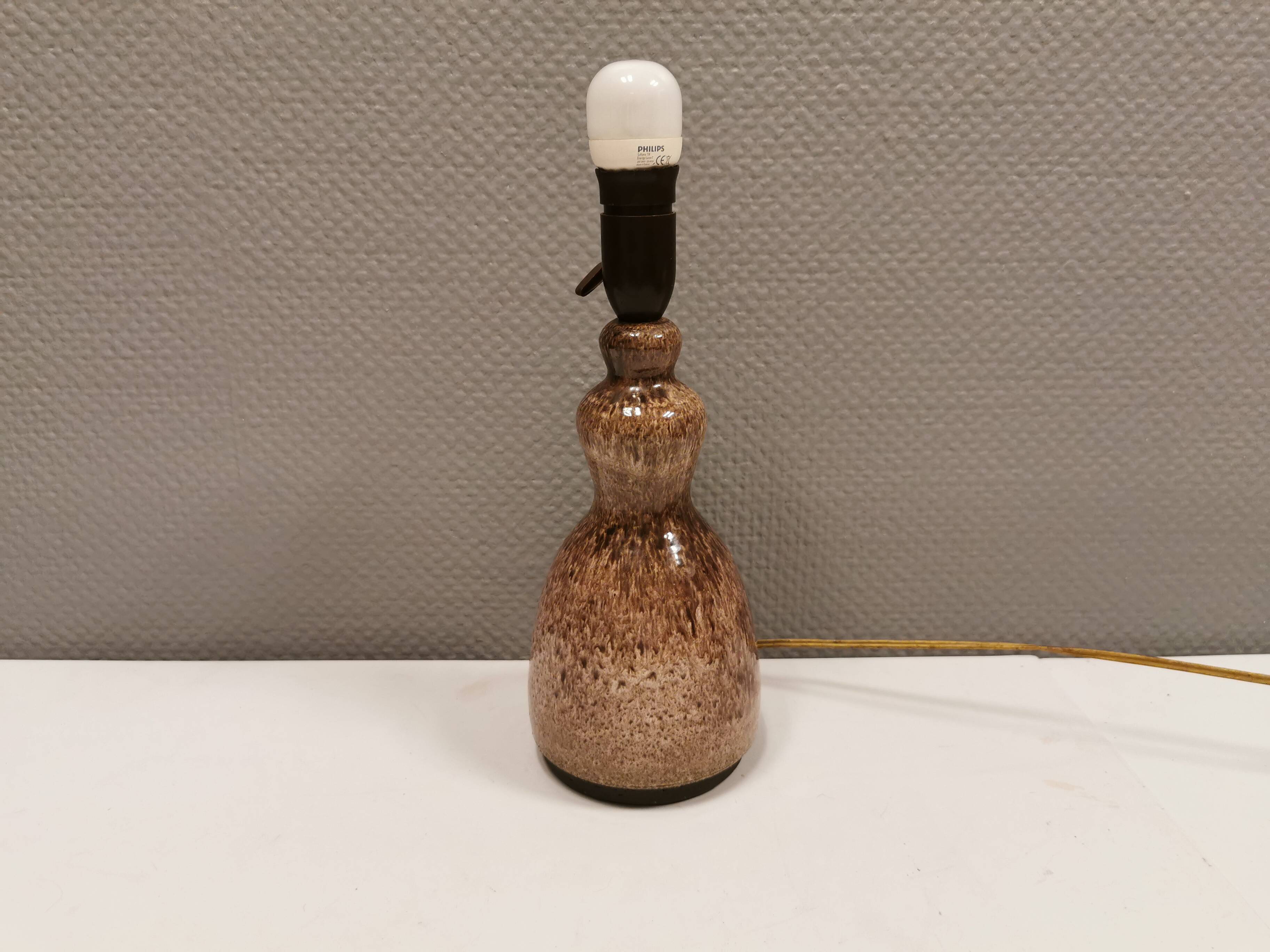 Table lamp in ceramic from Danish Belka Stoneware.