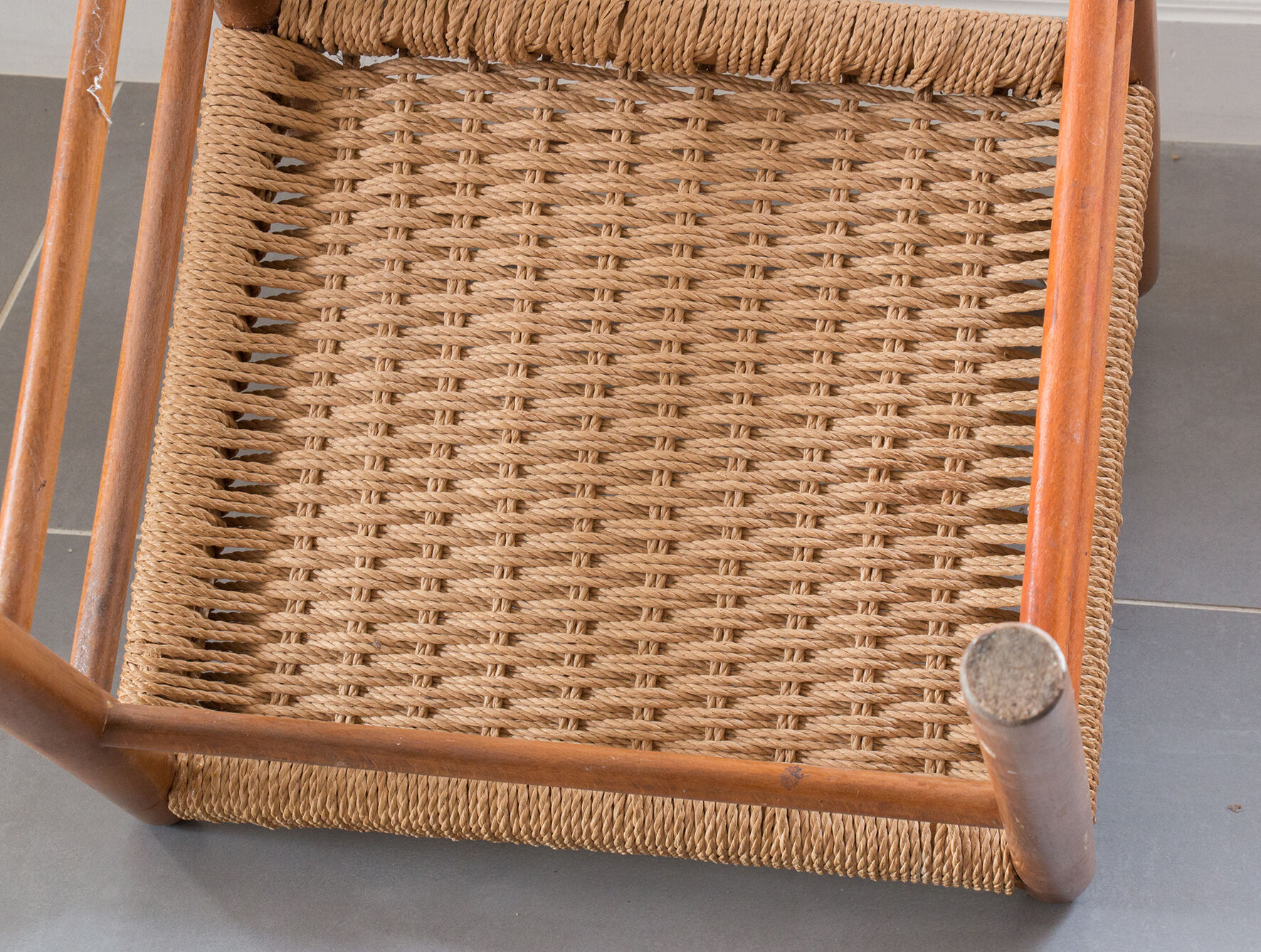 Chair made of wood and rope