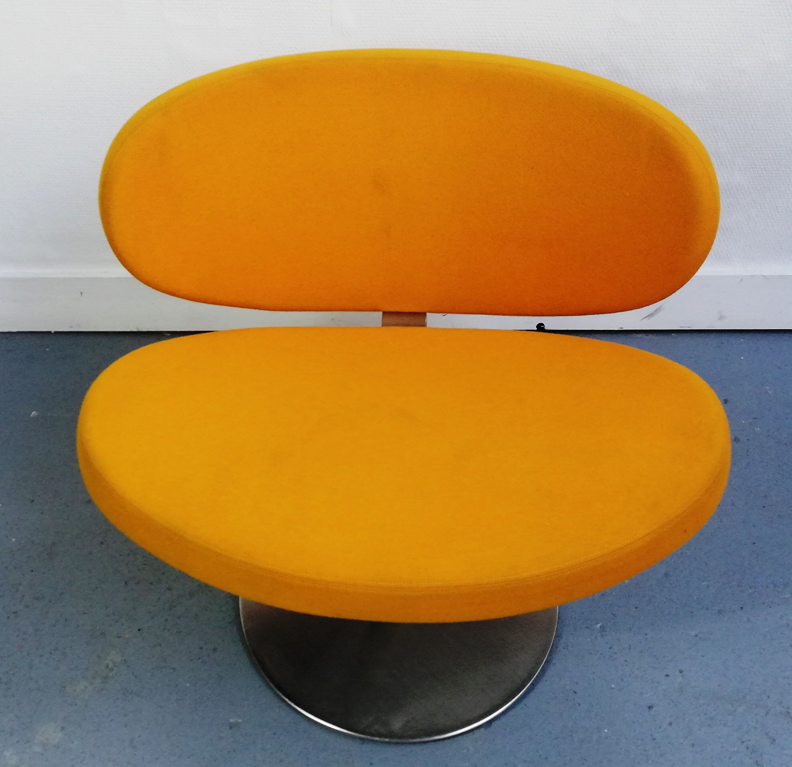 Fauteuil sunset par Christophe Pillet et édité par Capellini