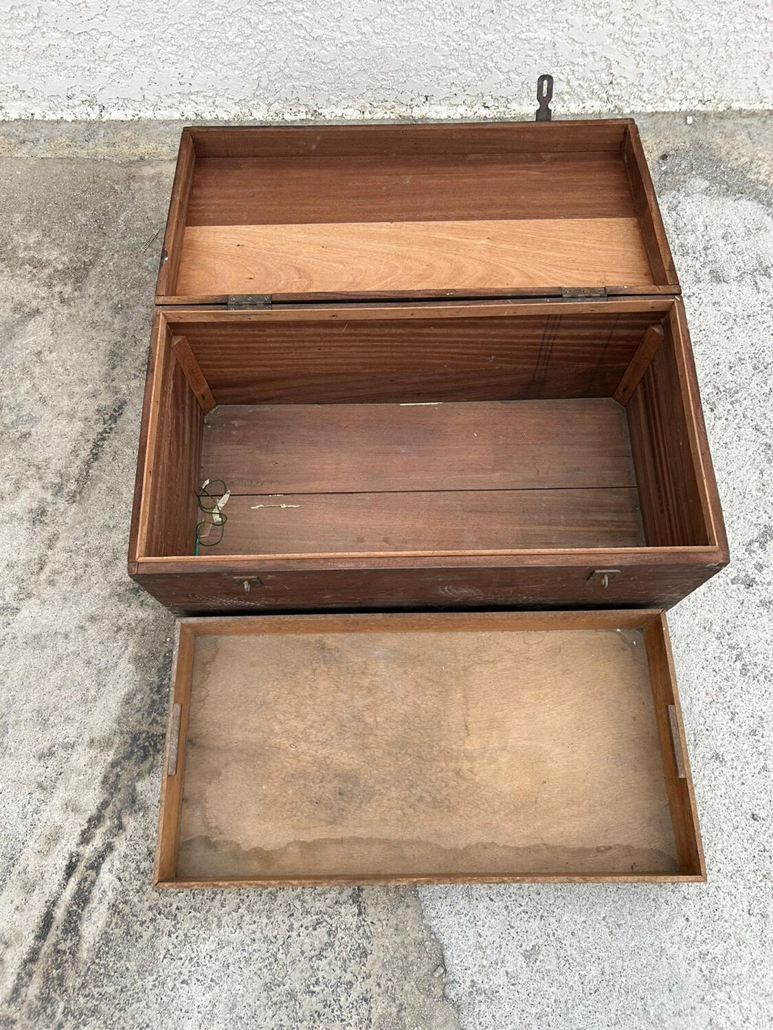 Wooden chest / military trunk