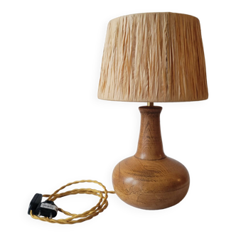 Lampe en bois et raphia