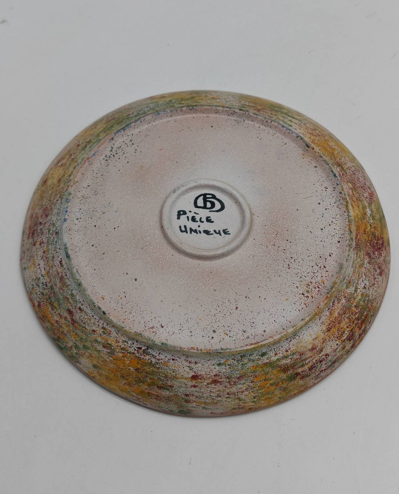 Grande coupe de 27.5cm signée Bernard Buffat "décor à l'oiseau"