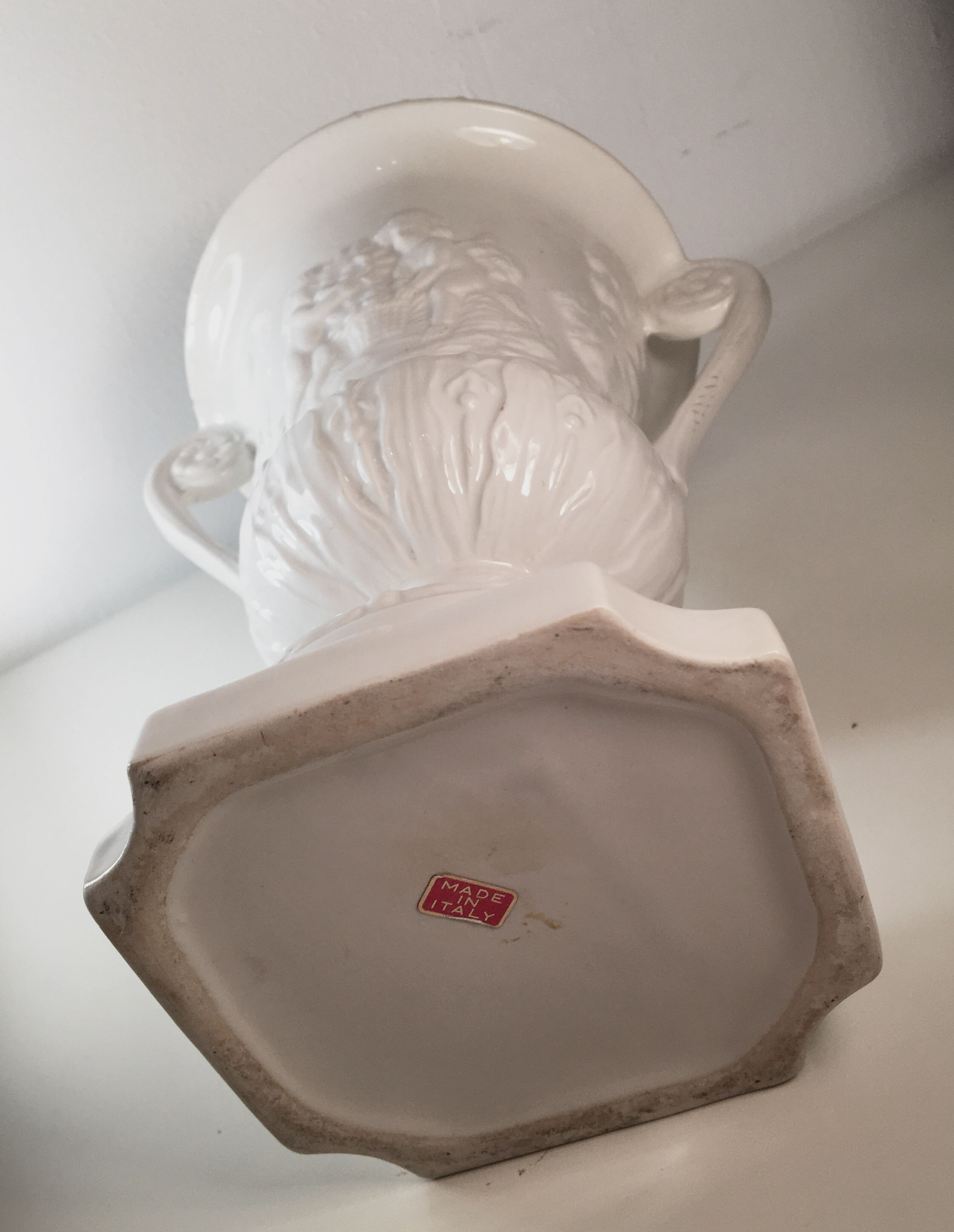 Vases "Medicis" balustre with two white ceramic handles