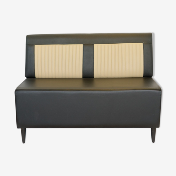 Bench Mustang in perforated black leather and beige vertical sides
